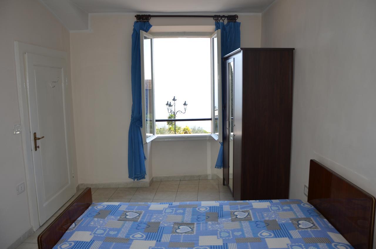 Made In Brazil Hotel Gardone Riviera Bagian luar foto