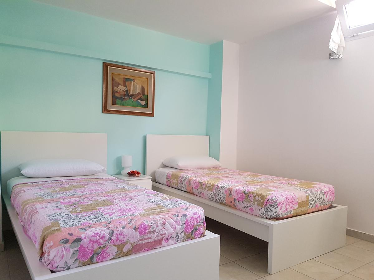 Made In Brazil Hotel Gardone Riviera Bagian luar foto