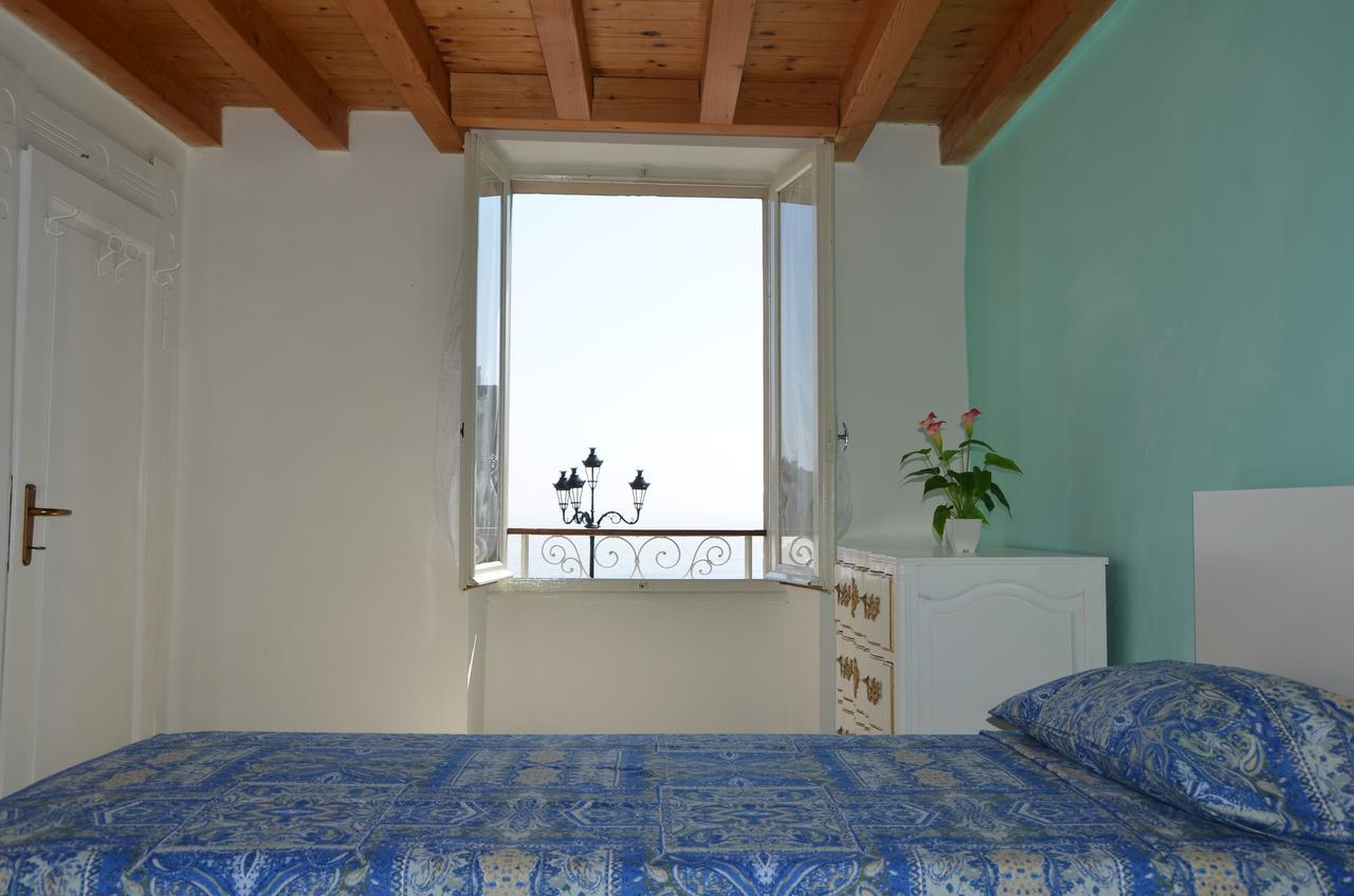 Made In Brazil Hotel Gardone Riviera Bagian luar foto